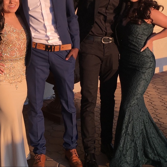 Emerald/Dark Green prom dress - Picture 2 of 6